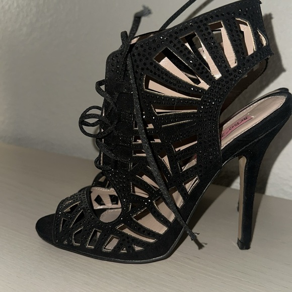 Betsy Johnson Elegant Black Lace-Up Women's Heels size 6.5 - Picture 3 of 7